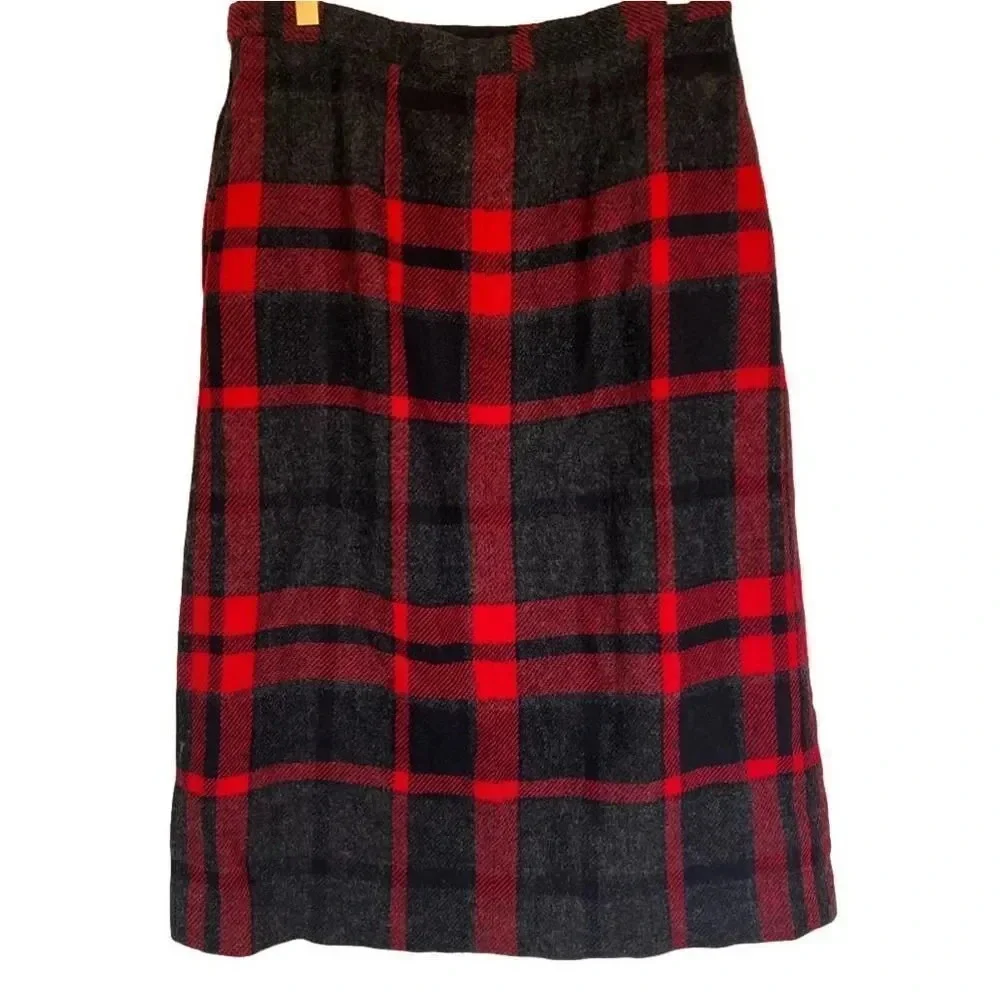 Vintage 100% wool red black plaid pleated skirt‎ size small medium